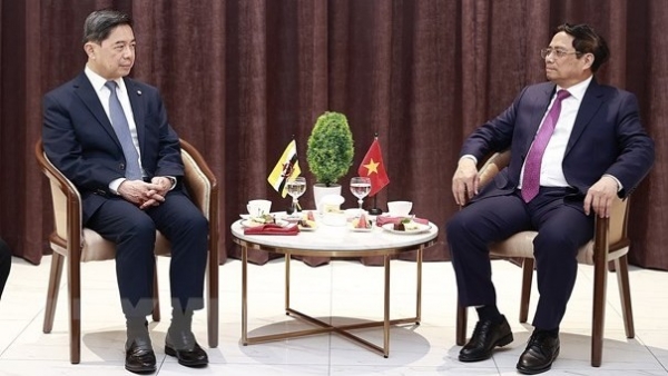 Prime Minister receives Brunei Minister of Finance & Economy