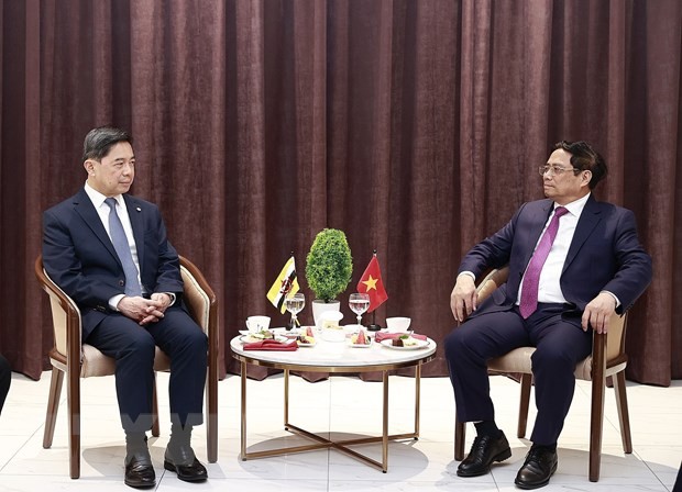 Prime Minister receives Brunei Minister of Finance & Economy