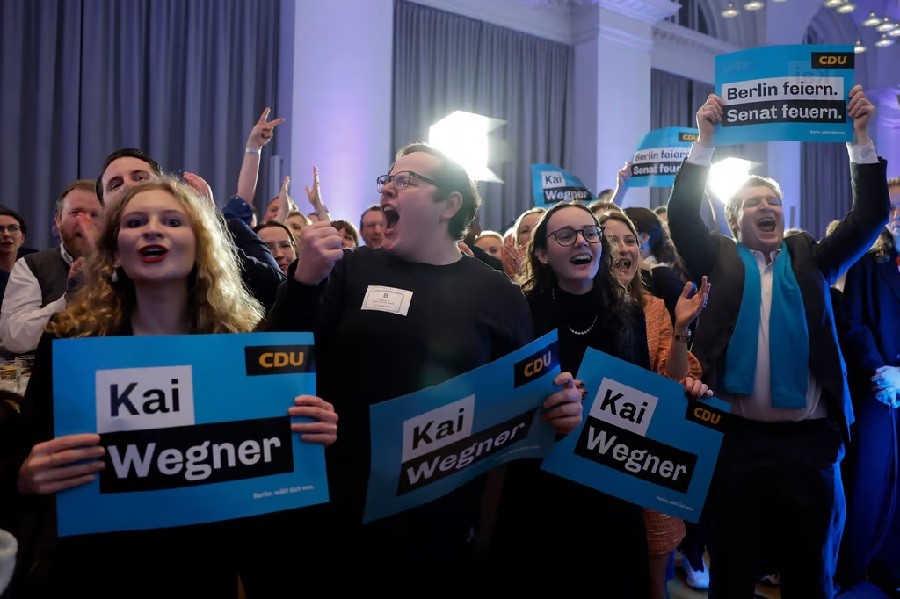 Bầu cử ở Berlin (Đức): Đảng của Thủ tướng Scholz tụt hạng, hé lộ 'đối thủ' vượt mặt. (Nguồn: AFP)