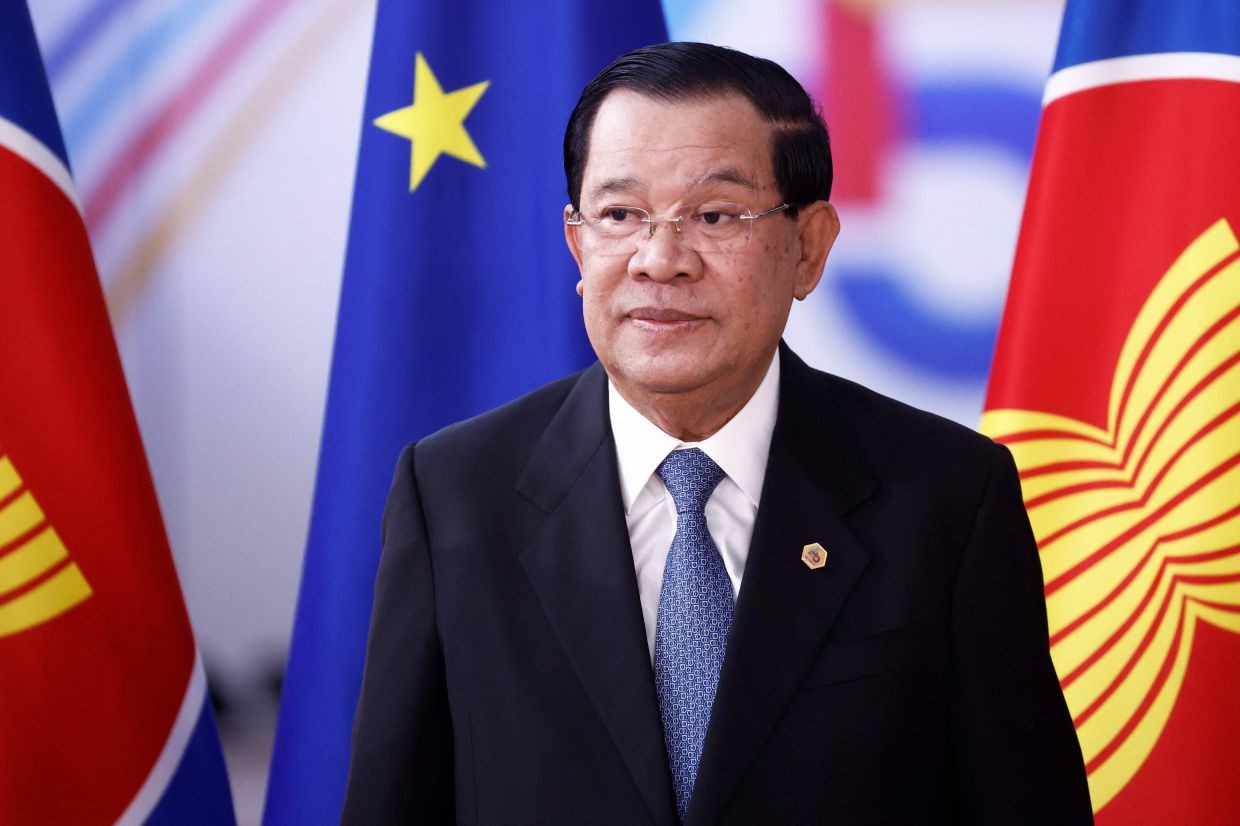 Thủ tướng Campuchia bắt đầu thăm Lào: 'Dấu mốc lịch sử mở ra chương hợp tác mới hậu Covid-19'. (Nguồn: The Star)