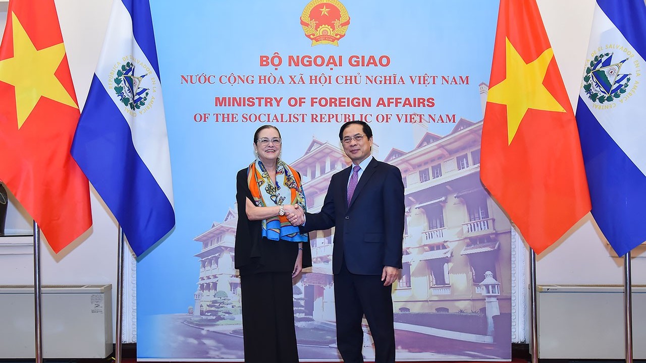 Định vị quan hệ, tăng cường hợp tác Việt Nam-El Salvador