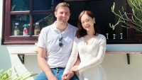 Ngày lễ tình nhân Valentine: 'Phát sốt' với ảnh tình tứ của Hoa hậu Hà Kiều Anh, Ưng Hoàng Phúc
