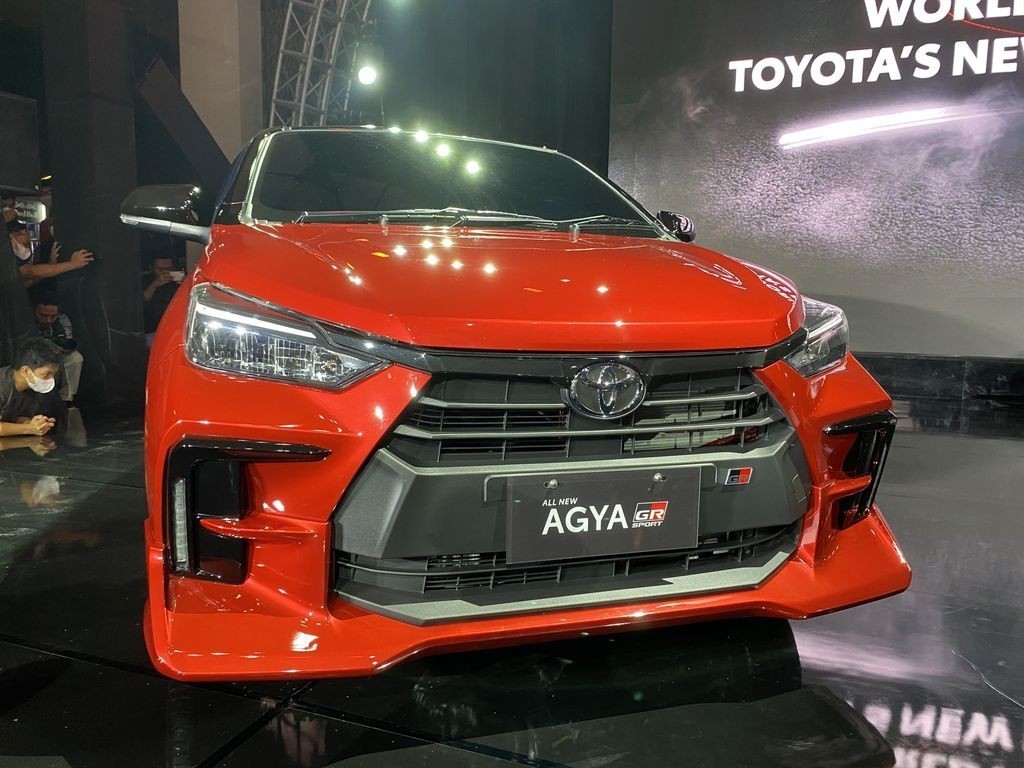 Cận cảnh chi tiết Toyota Wigo 2023 ra mắt tại Indonesia