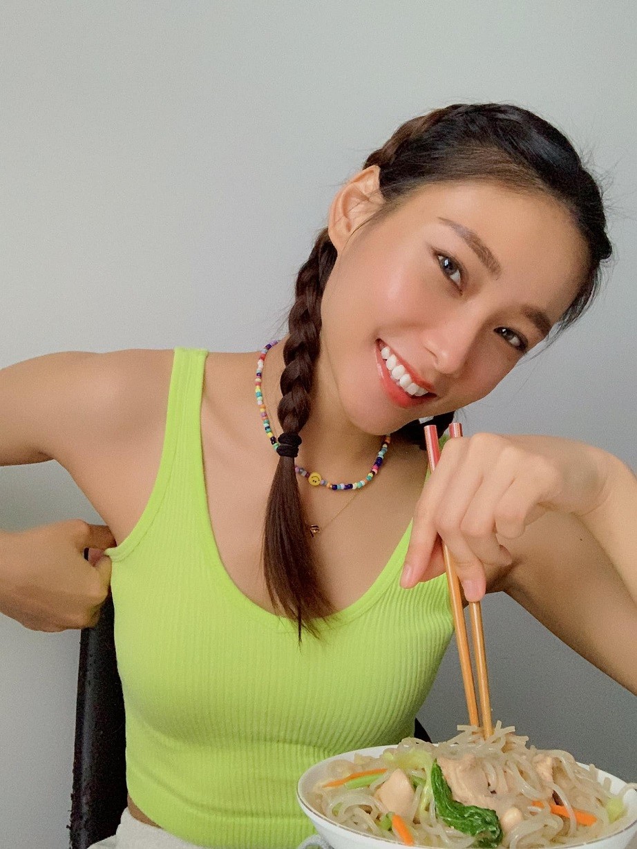 Tay vợt Lý Hoàng Nam cầu hôn bạn gái xinh đẹp sau 5 năm hẹn hò Tay vợt Lý Hoàng Nam cầu hôn bạn gái xinh đẹp sau 5 năm hẹn hò