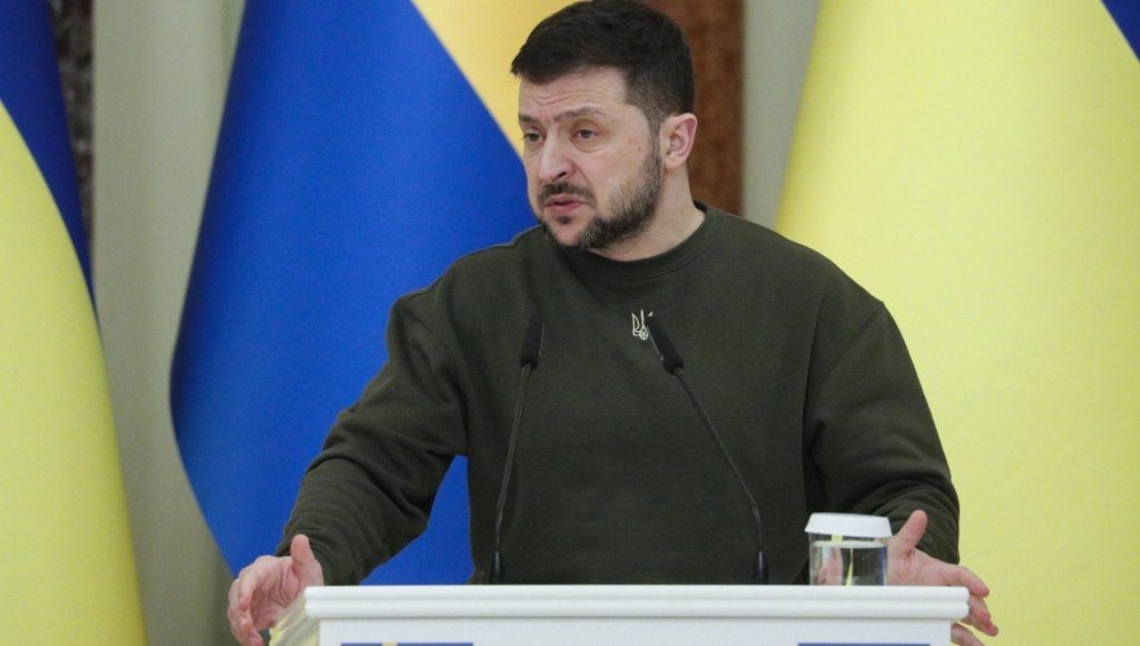 Tình hình Ukraine: Còi báo động không kích vang khắp Kiev vì vật thể bất ngờ, ông Zelensky thừa nhận Bakhmut đang 'khó khăn nhất'. (Nguồn: Italy 24)