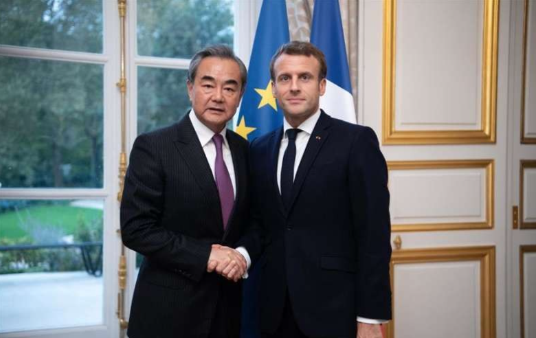 Ông Vương Nghị thăm Paris, khẳng định Trung Quốc luôn coi Pháp là đối tác hợp tác ưu tiên. THX