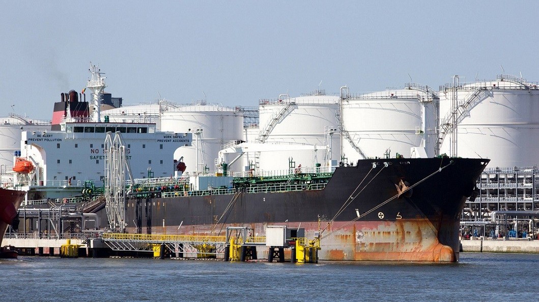 Lệnh cấm dầu Nga: Greenpeace 'tố' nghịch lý của châu Âu, lý do EU mắc kẹt vì khí đốt, Moscow vẫn cứ xuất hàng