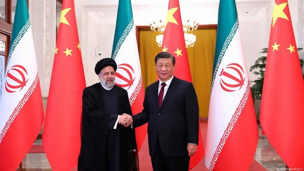 Tổng thống Iran thăm Trung Quốc: Lợi cả đôi bên