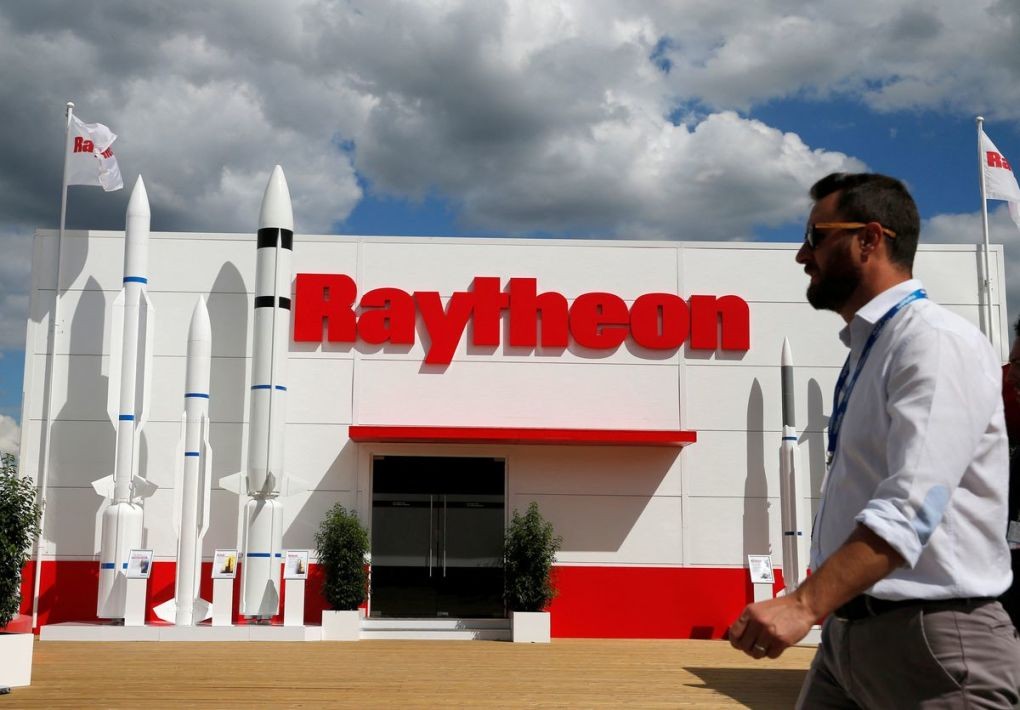 Trung Quốc áp lệnh trừng phạt 2 công ty của Mỹ. Gian hàng của tập đoàn Raytheon Technologies. (Nguồn: Reuters)