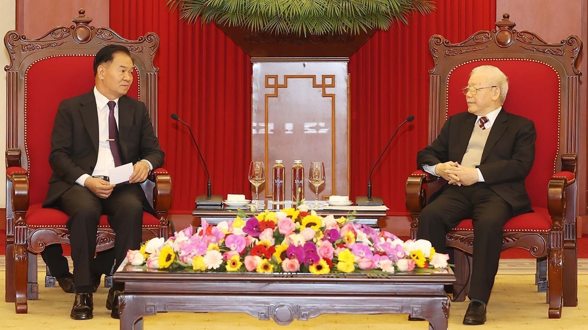 Tổng Bí thư Nguyễn Phú Trọng tiếp đoàn đại biểu cấp cao Văn phòng Trung ương Đảng Nhân dân Cách mạng Lào