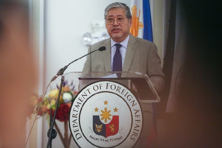 Philippines trong tranh chấp ở Biển Đông: Các nghị sĩ nói 'không nên run rẩy', Ngoại trưởng khẳng định quyết tâm. (Nguồn: ABS-CNN News)