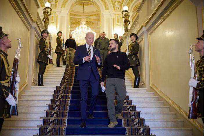 Đằng sau chuyến thăm bất ngờ của Tổng thống Joe Biden tới Kiev