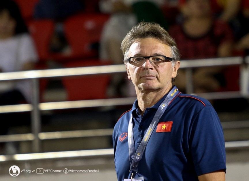 V-League hấp dẫn - dấu hiệu đáng mừng cho HLV Philippe Troussier