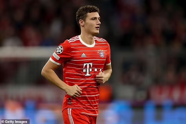 : Benjamin Pavard muốn ở lại Bayern Munich;