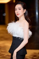 Gu thời trang ngọt ngào, tươi trẻ của diễn viên Kim Oanh phim Dưới bóng cây hạnh phúc