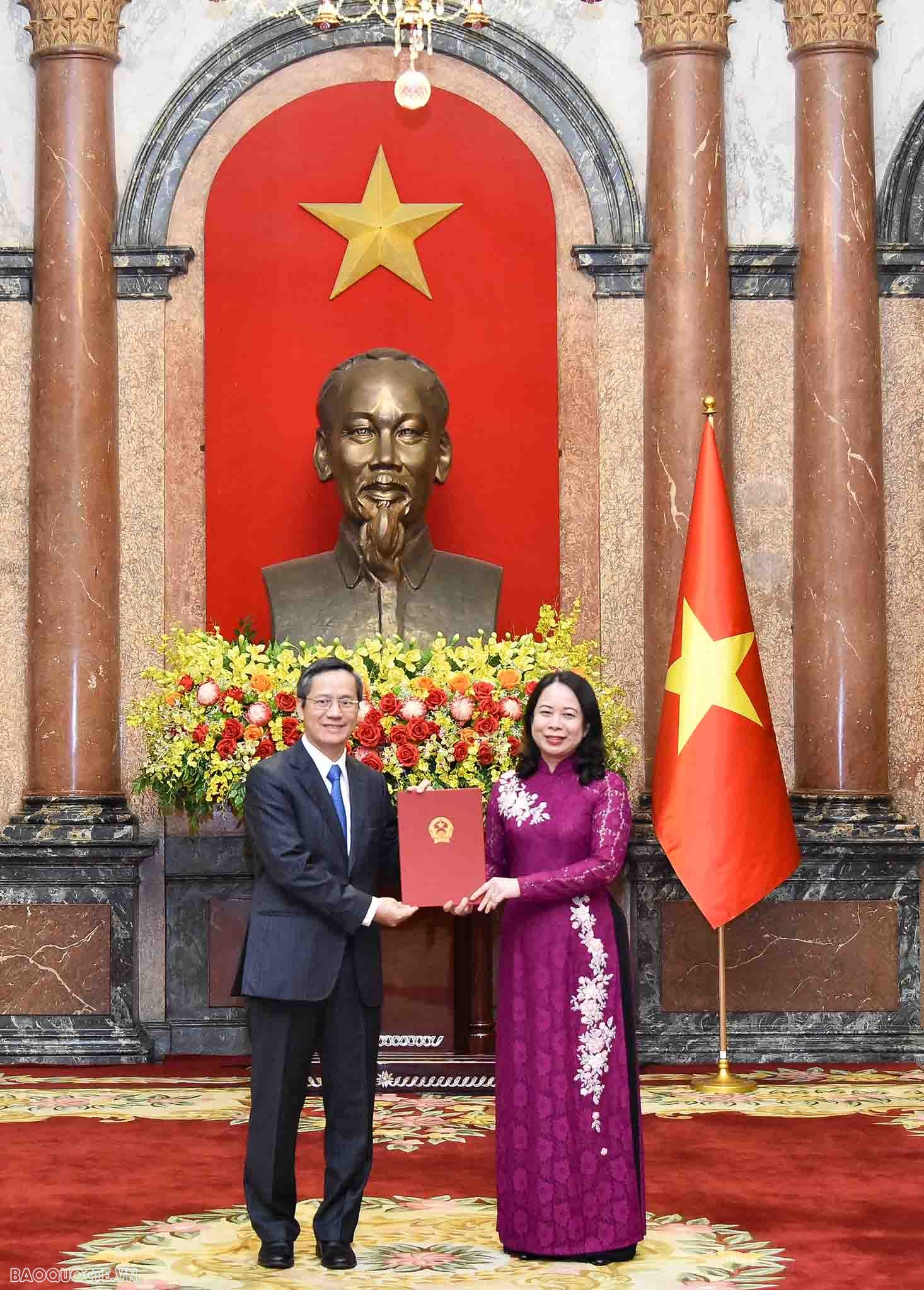 Acting President hands over appointment decisions to 15 new ambassadors Acting President hands over appointment decisions to 15 new Ambassadors