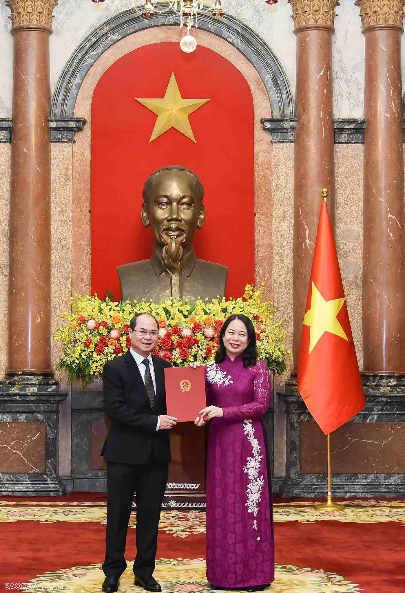 Acting President hands over appointment decisions to 15 new ambassadors Acting President hands over appointment decisions to 15 new Ambassadors
