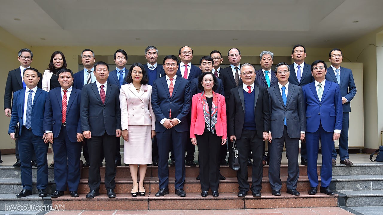 Ban Tổ chức Trung ương làm việc với Đoàn Trưởng cơ quan đại diện Việt Nam ở nước ngoài nhiệm kỳ 2023-2026