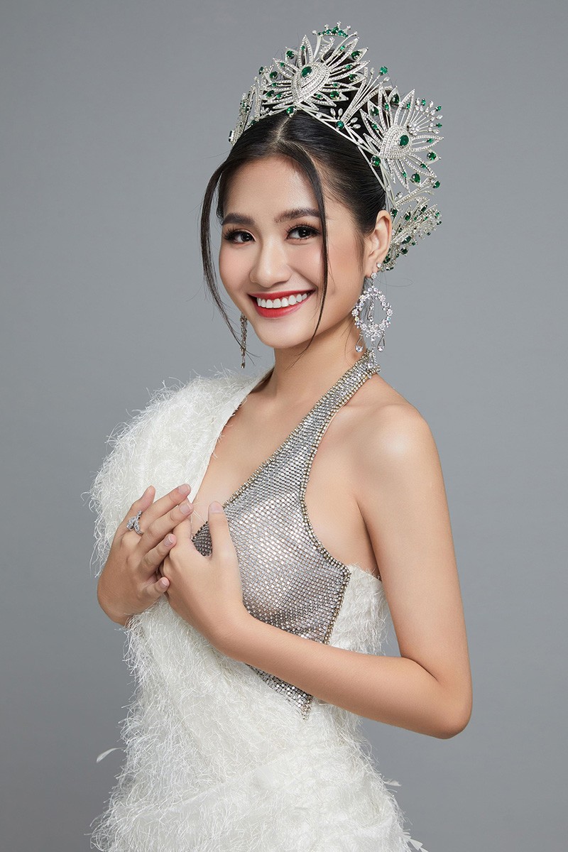 Đương kim Hoa hậu Môi trường Việt Nam Nguyễn Thanh Hà là gương mặt đại diện Việt Nam tham dự Miss Eco International 2023.