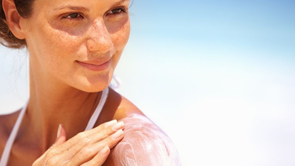 Ba bước chăm sóc cơ bản giúp làn da tránh tia UV, giảm sạm nám