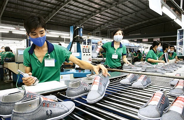 'Ông lớn' thế giới thu hẹp sản xuất, da giày Việt Nam lao đao với mục tiêu 27 tỷ USD