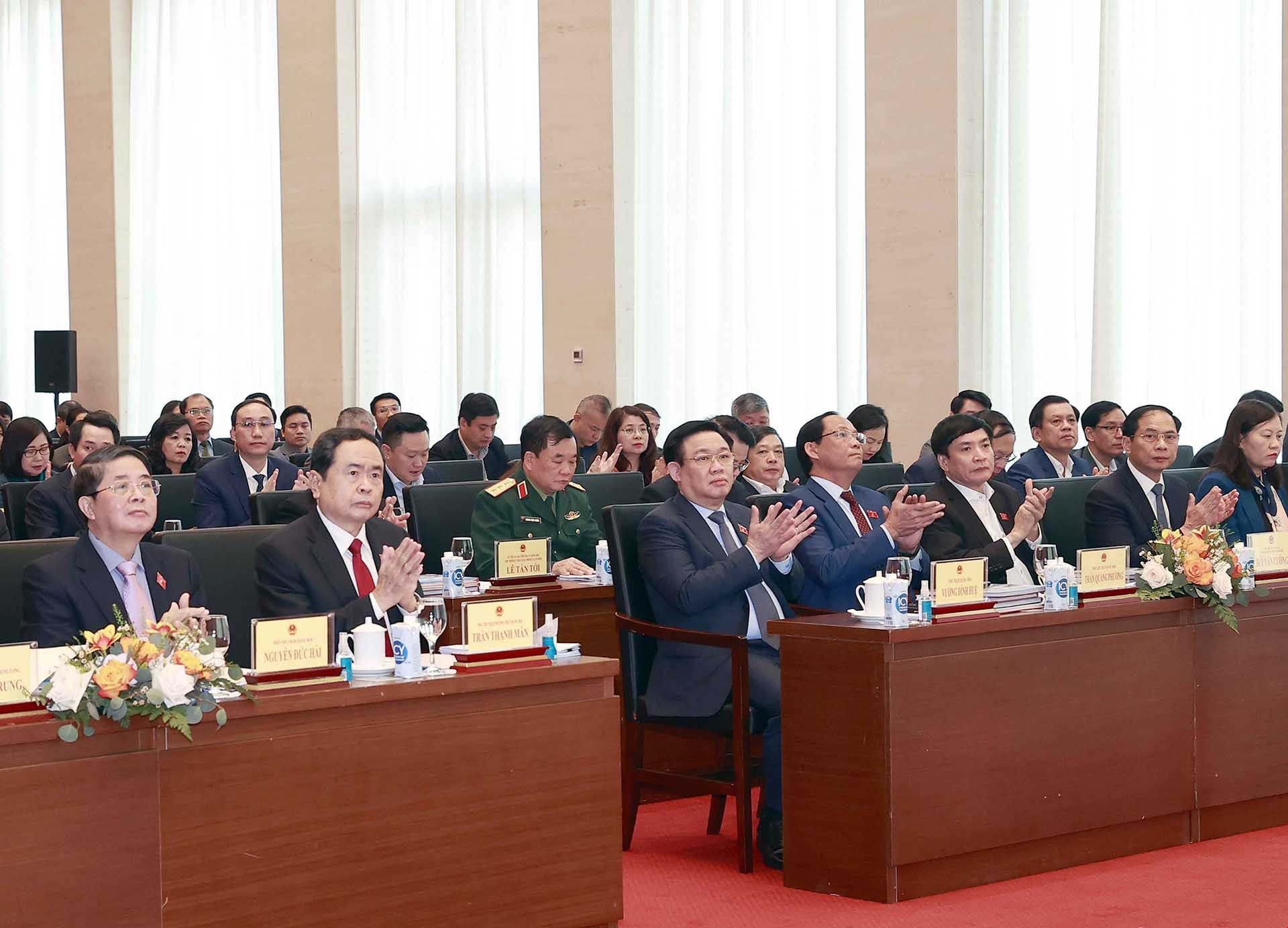 Chủ tịch Quốc hội Vương Đình Huệ và các đại biểu dự hội nghị. (Nguồn: TTXVN)