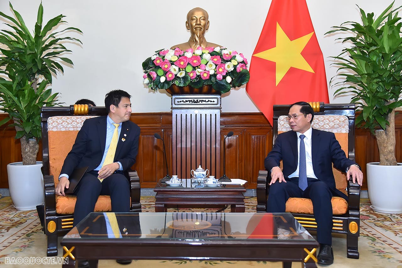 Đề nghị Nhật Bản tạo điều kiện hơn nữa trong việc cấp thị thực cho công dân Việt Nam Đề nghị Nhật Bản tạo điều kiện hơn nữa trong việc cấp thị thực cho công dân Việt Nam