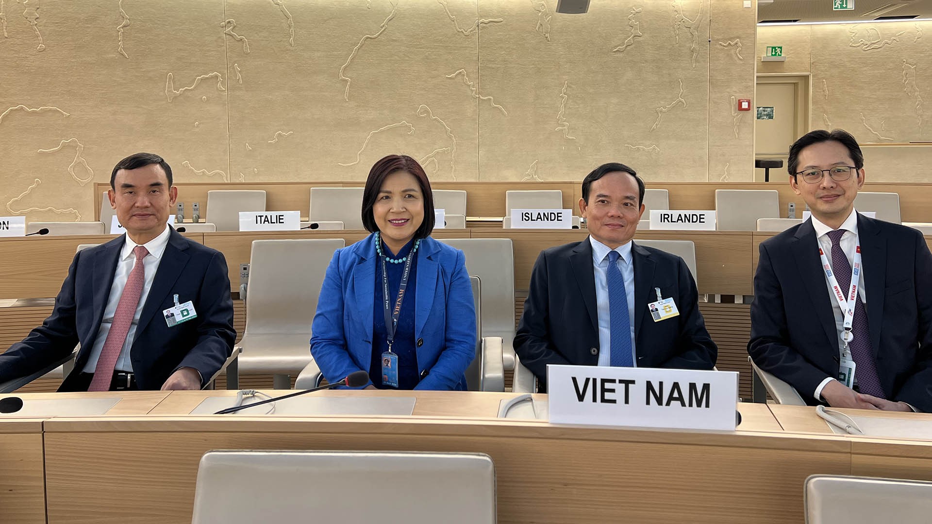 Đoàn Việt Nam chuẩn bị tham dự khai mạc Phiên họp cấp cao khóa 52 Hội đồng Nhân quyền LHQ.