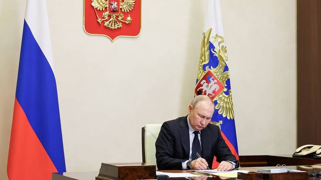 Tổng thống Nga tung luật, chính thức tạm dừng Hiệp ước New START