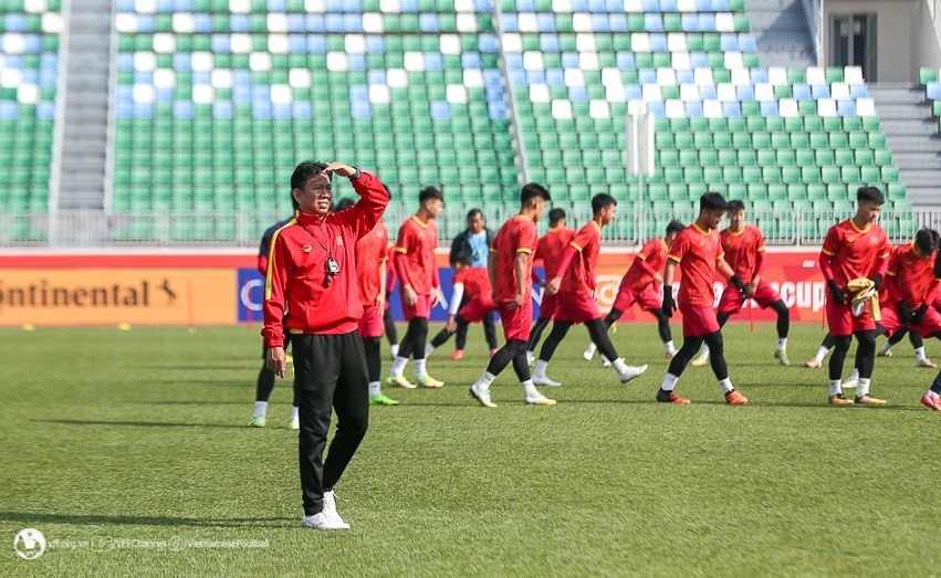 HLV Hoàng Anh Tuấn hài lòng với các cầu thủ U20 Việt Nam trước trận ra quân VCK U20 châu Á 2023
