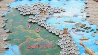 Câu chuyện người đàn ông xếp hình bàn đồ Việt Nam trên tường nhà bằng 365 chiếc đĩa cổ