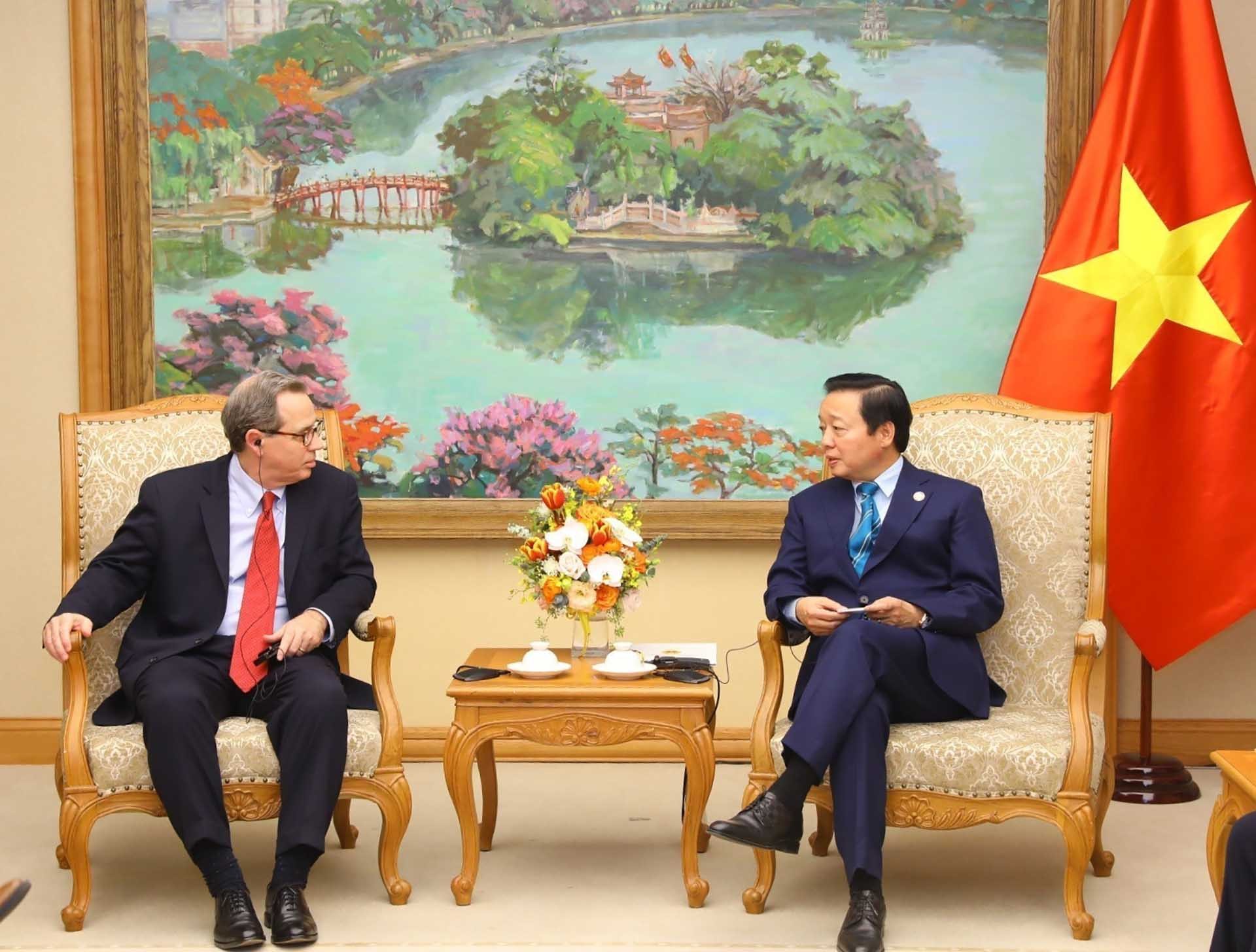 Phó Thủ tướng Trần Hồng Hà tiếp ông Stuart E. Jones, Phó Chủ tịch cấp cao kiêm Chủ tịch Quan hệ Chính phủ toàn cầu của Tập đoàn Bechtel, Hoa Kỳ. (Nguồn: TTXVN)