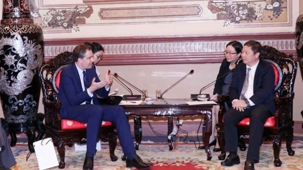 French Minister pledged efforts to promote economic, trade ties with HCM City