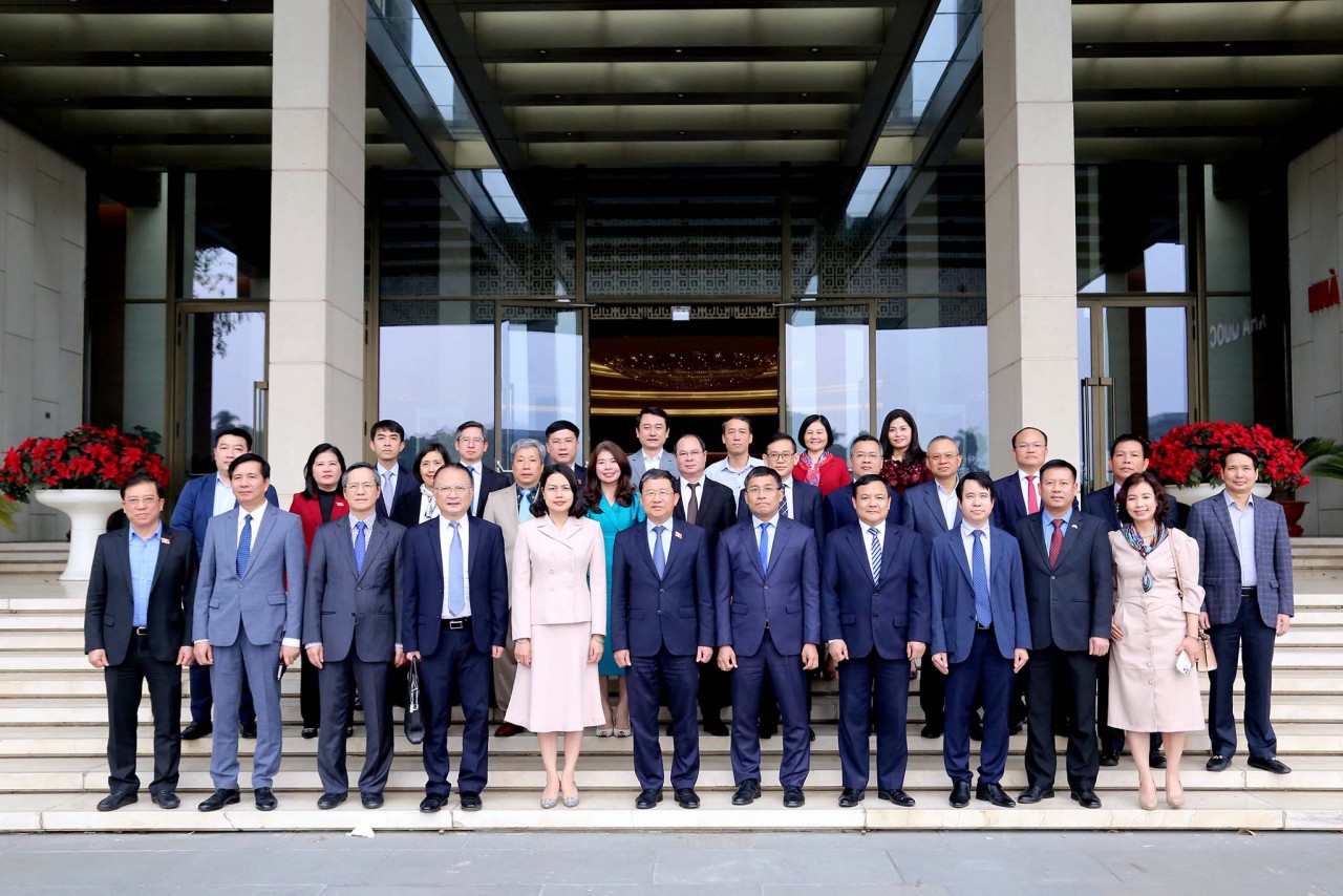 Thường trực Ủy ban Đối ngoại gặp mặt các Trưởng cơ quan đại diện Việt Nam ở nước ngoài