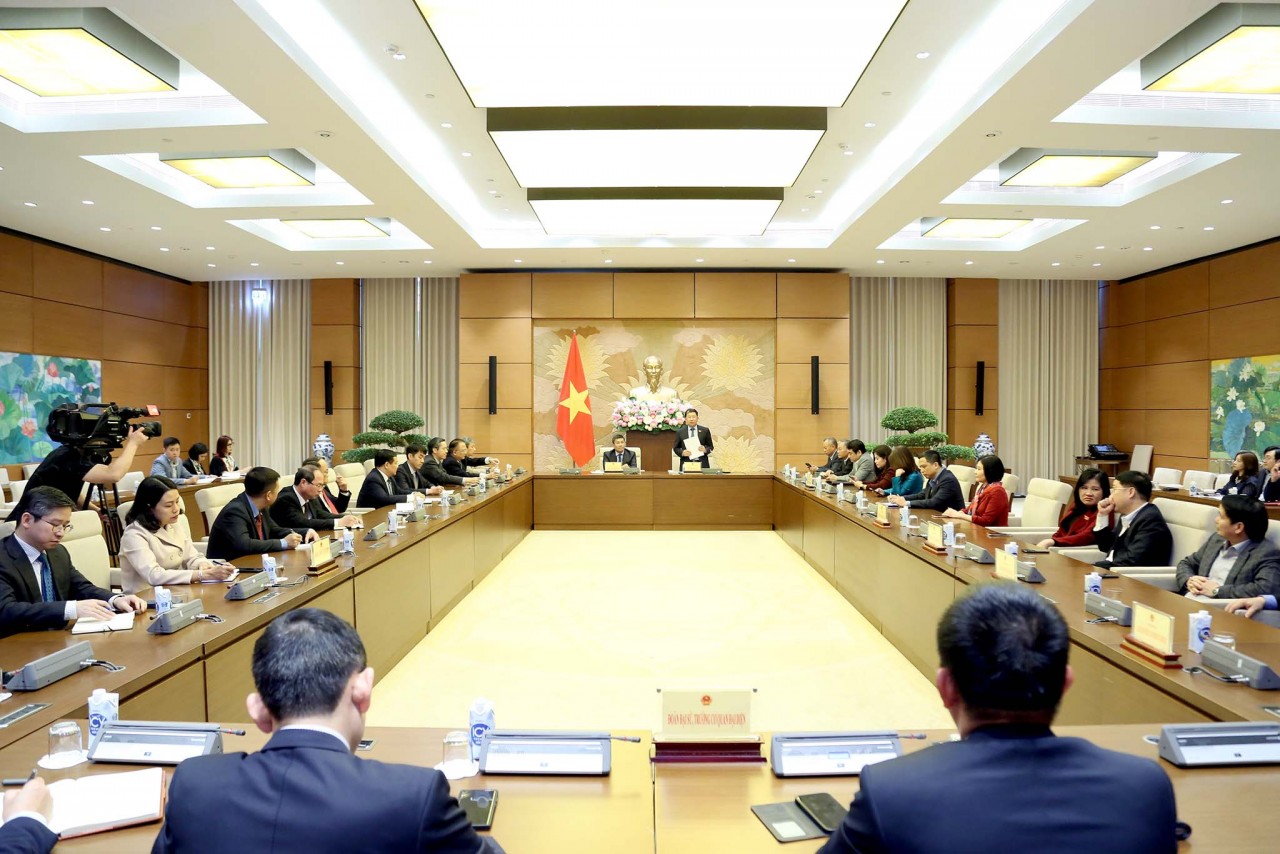 Thường trực Ủy ban Đối ngoại gặp mặt các Trưởng cơ quan đại diện Việt Nam ở nước ngoài