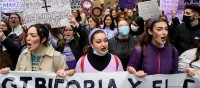 Tăng cường tiếng nói của nữ quyền, Tây Ban Nha công bố Luật đại diện bình đẳng