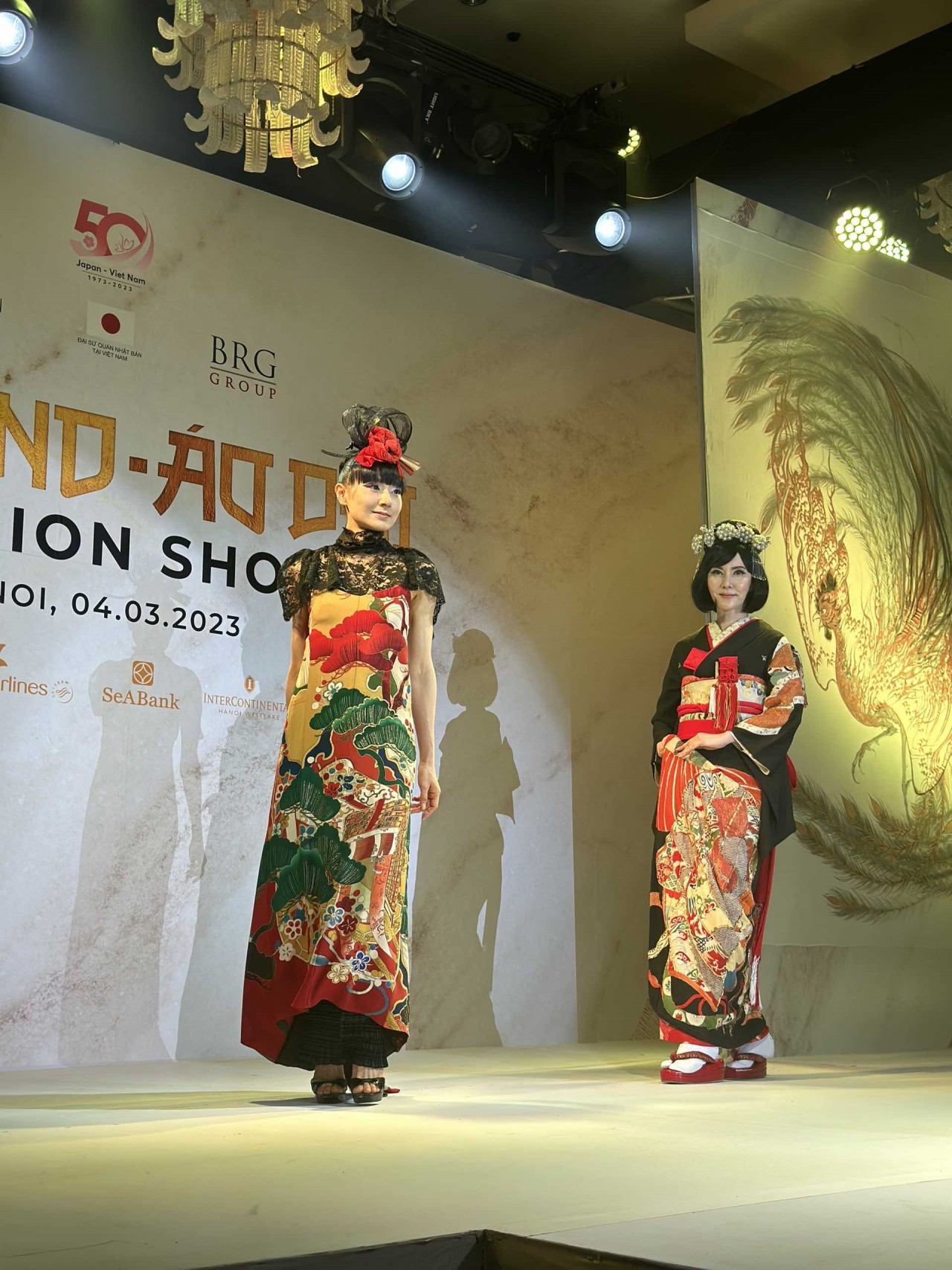 Áo dài - Kimono: Trang phục truyền thống tôn vinh vẻ đẹp người phụ nữ Việt Nam-Nhật Bản