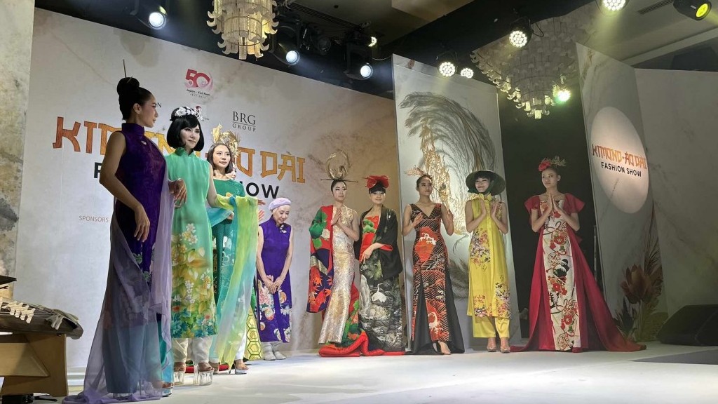 Áo dài-Kimono: Trang phục truyền thống tôn vinh vẻ đẹp người phụ nữ Việt Nam-Nhật Bản