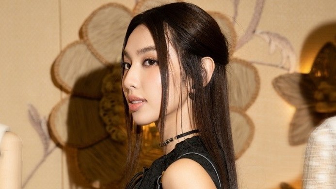 Hoa hậu Thùy Tiên xinh đẹp tuyệt đối cùng các mẫu mới nhất của thời trang Dior