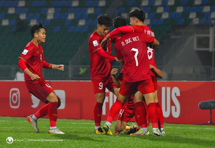 VCK U20 châu Á 2023: HLV Hoàng Anh Tuấn khẳng định U20 Việt Nam không cầu hòa U20 Iran