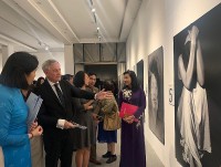 Nghệ sĩ Tây Ban Nha tổ chức triển lãm ảnh kỷ niệm Ngày quốc tế Phụ nữ 8/3 tại Việt Nam