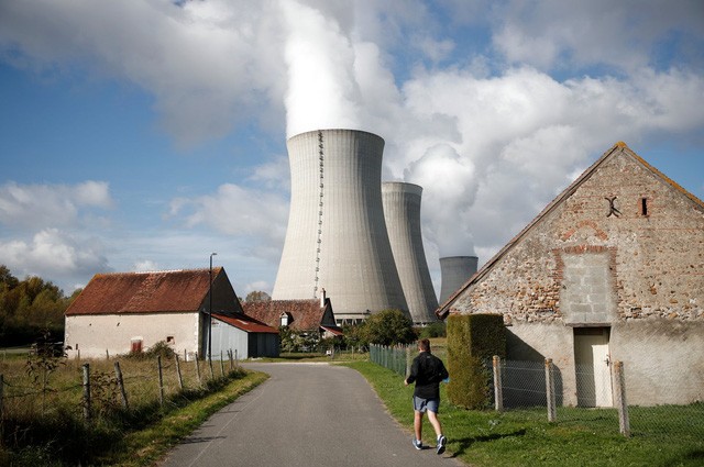 Pháp đưa năng lượng hạt nhân trở lại châu Âu: 'Ngã mũ' với 'biệt tài' của Paris