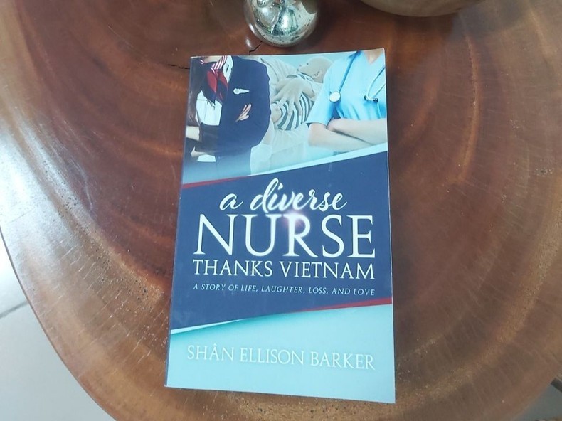 British COVID-19 patients return and thank Vietnamese doctors