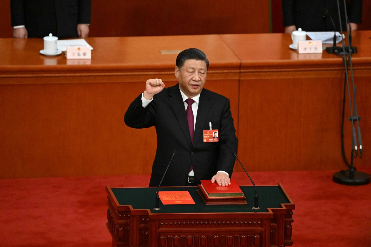 (03.10) Ông Tập Cận Bình tuyên thệ nhậm chức Chủ tịch Trung Quốc nhiệm kỳ thứ ba ngày 10/3/2023. (Nguồn: AFP)