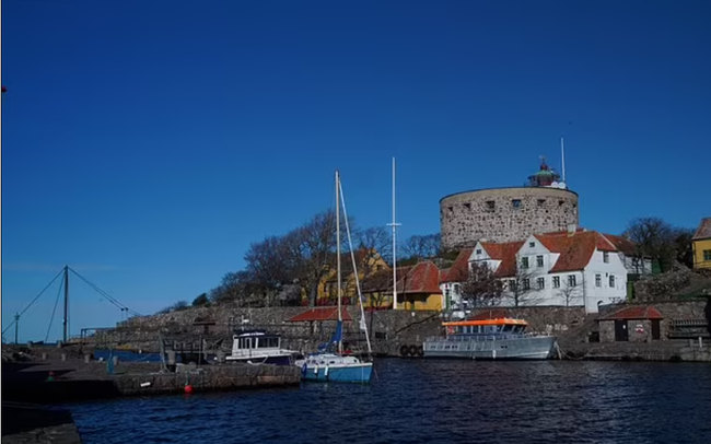 Đan Mạch đang tìm kiếm một chiếc du thuyền trên đảo Christiano ở biển Baltic, gần các địa điểm nổ đường ống Dòng chảy phương Bắc. (Ảnh: Reuters)