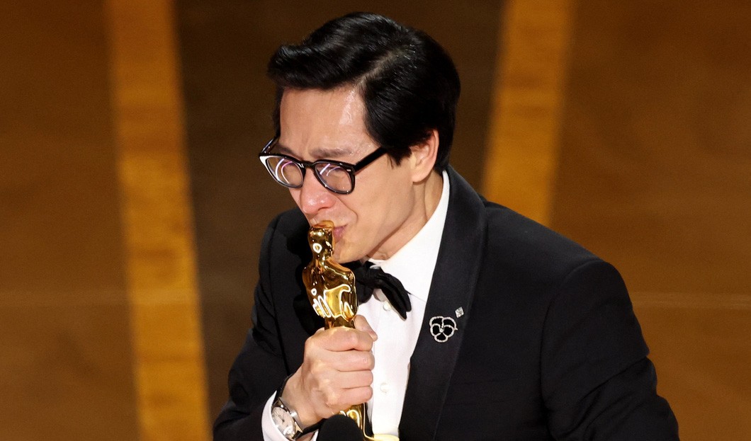 Từng thất nghiệp tại Hollywood, sao gốc Việt nhận tượng vàng sớm tại Oscar 2023