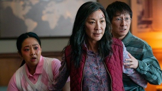 Diễn viên gốc Á lên ngôi tại Oscar 2023