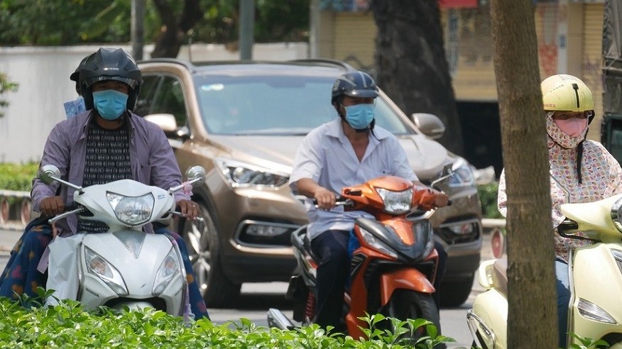 Nguyên nhân gây nắng nóng ở TP. Hồ Chí Minh, khu vực Đông Nam Bộ và cách bảo vệ sức khỏe