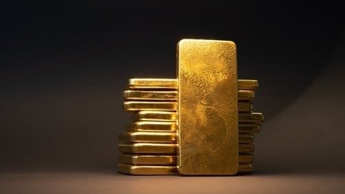 Giá vàng hôm nay 15/3/2023: Giá vàng vượt ngưỡng 1.900 USD, Fed sẽ kích hoạt giá lên 2.000 USD, nên mua vào hay bán?