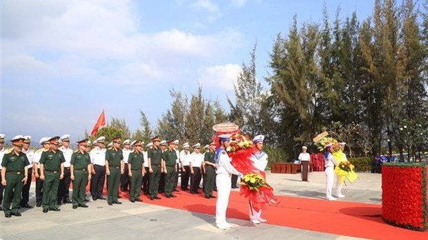 Military commemoration for fallen soldiers in Gac Ma battle